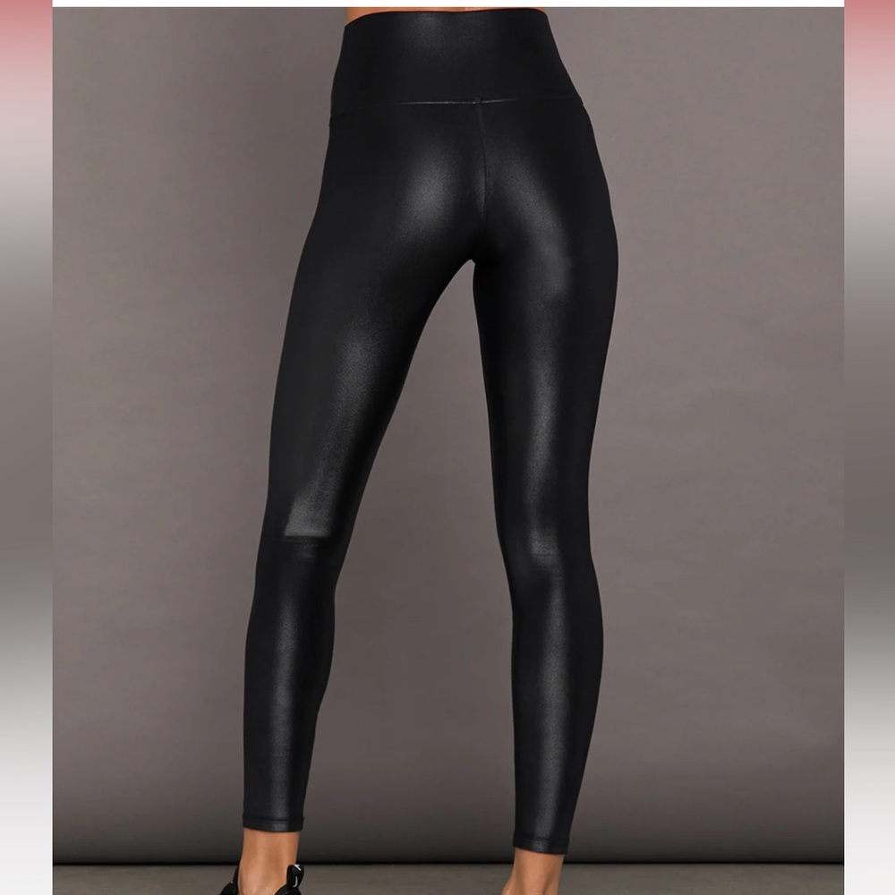 Carbon38 Glossy Black Leggings